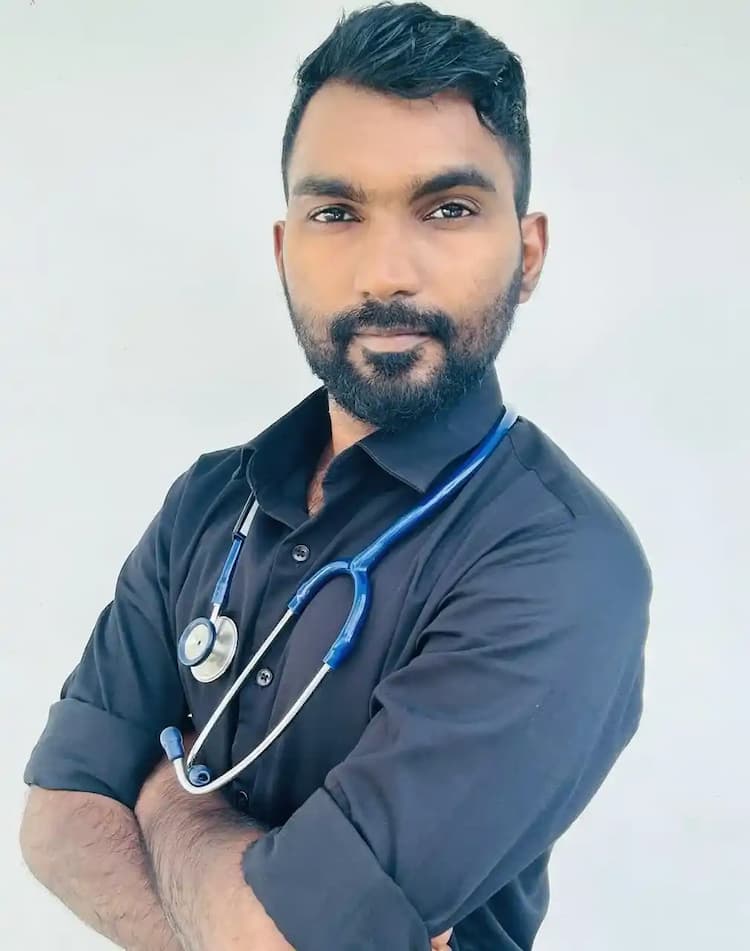 Dr. Akshay Sunith