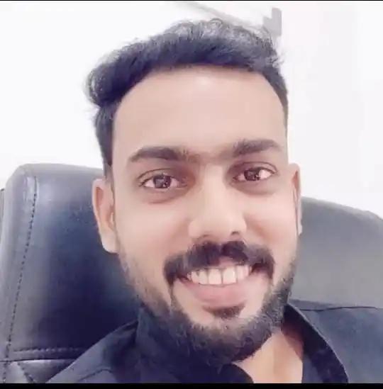 Dr. Vineesh Vijayan